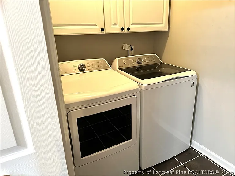 2940 Amelia Dr — Photo 12
