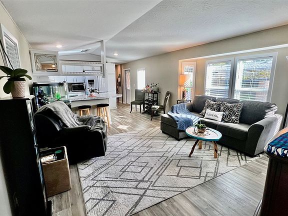 3rd image of 3715 152nd Avenue NE #16