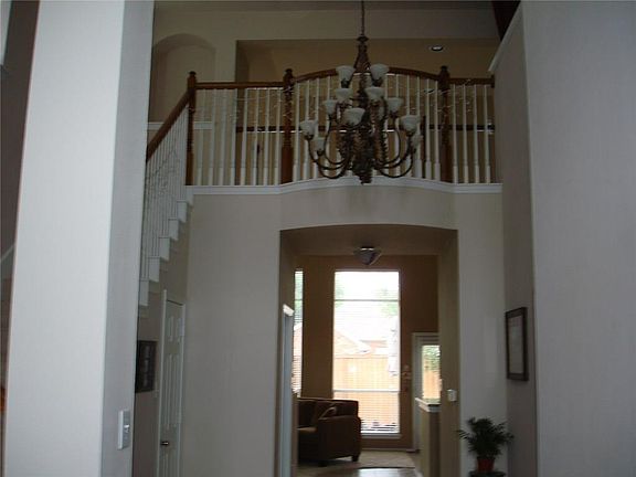 5th image of 2416 Royal Troon Dr