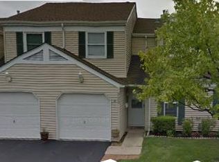 828 Texas Ct, Carol Stream, IL 60188