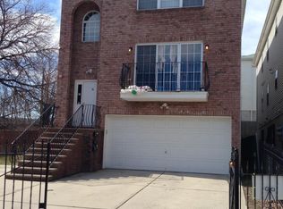 16 Seabury Ct #2, Newark, NJ 07104