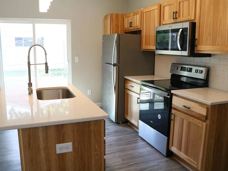 8 Reserve Ct — Photo 17