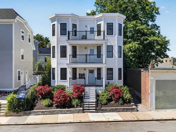 138 Centre St #6, Boston, MA 02124