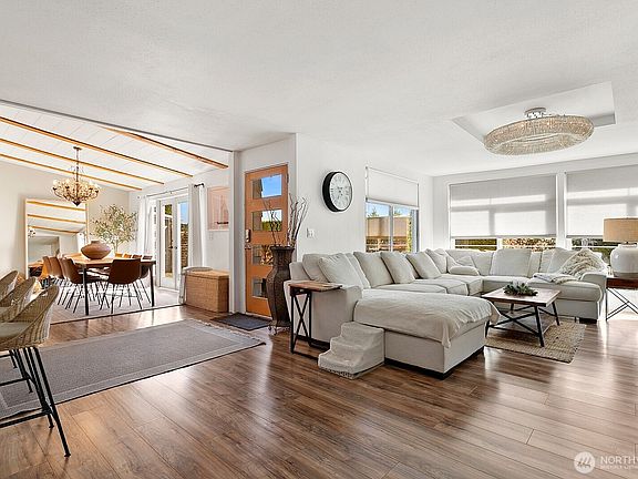 4th image of 2500 Alder Street #317