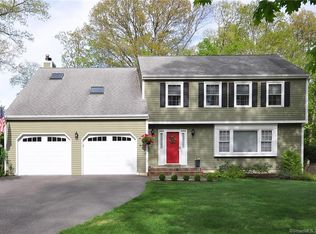 26 Michael Dr, Farmington, CT 06032