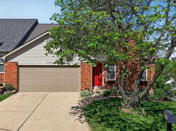 2401 Balaji Ct, Ballwin, MO 63011