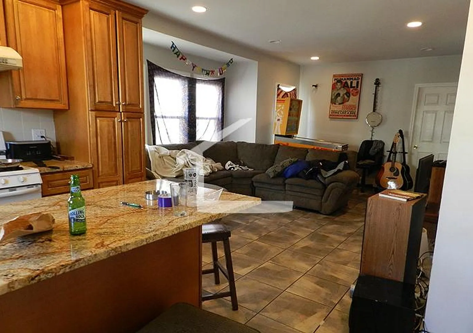Large Apartment in Allston, Students Welcome! Pets Friendly. Laundry on a Site, Parking for Rent — Photo 3