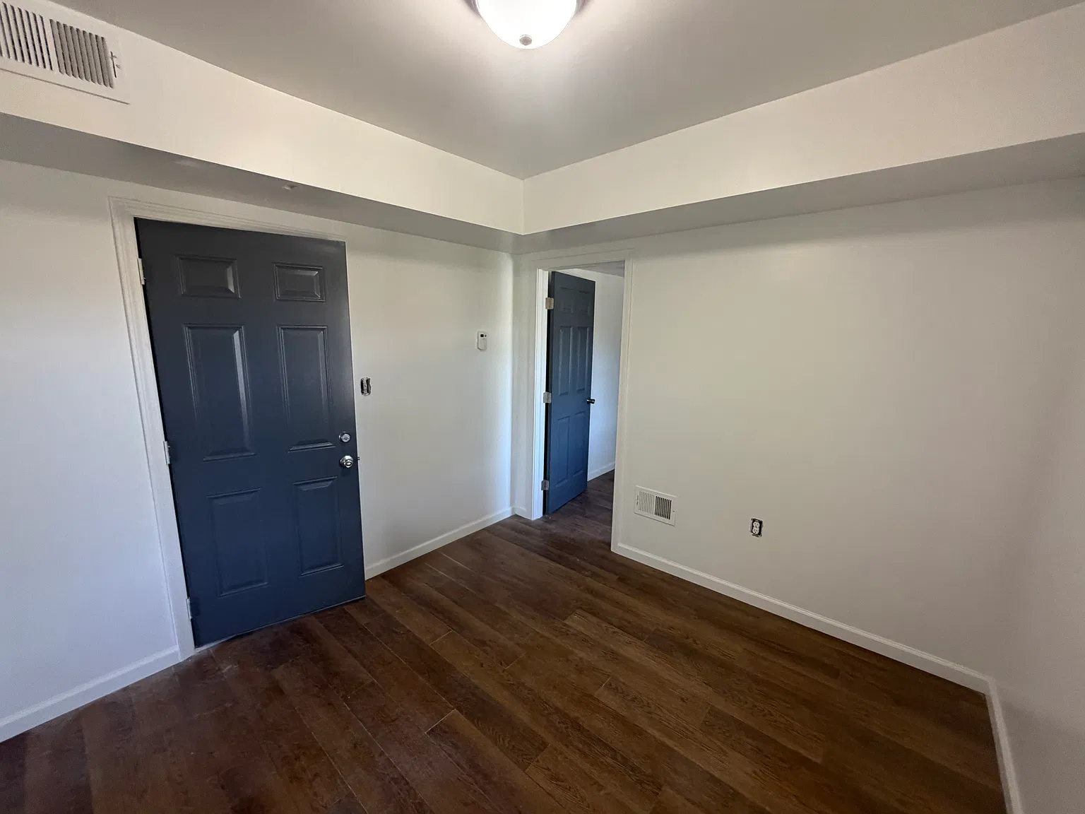 1 bed, $900 — Photo 3