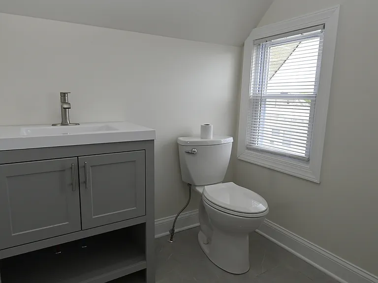 116 11th Ave #B — Photo 25