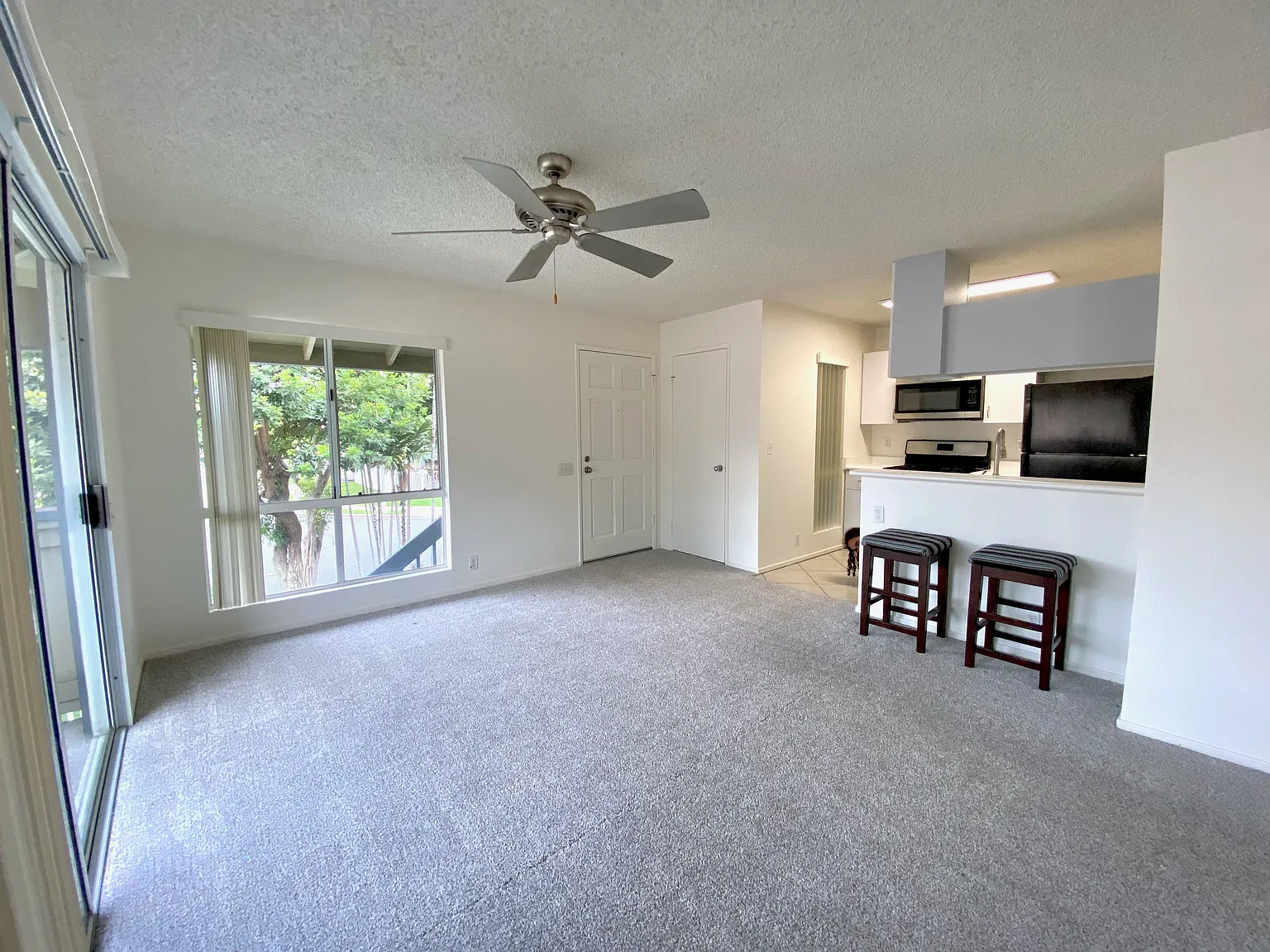 91-203 Hanapouli Cir — Photo 2