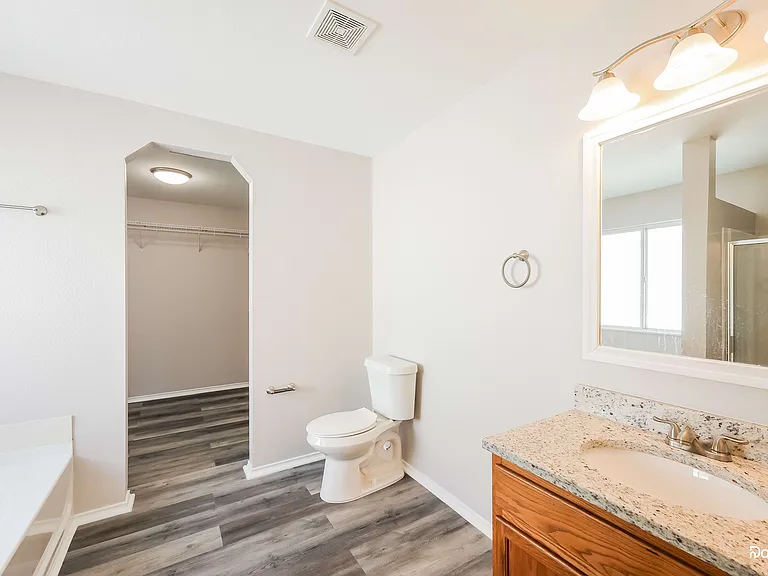 307 Mallow Grv — Photo 11