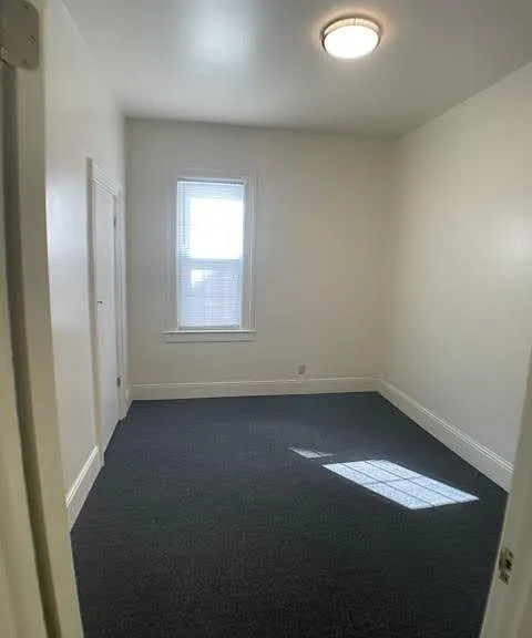 536 W 5th St — Photo 11