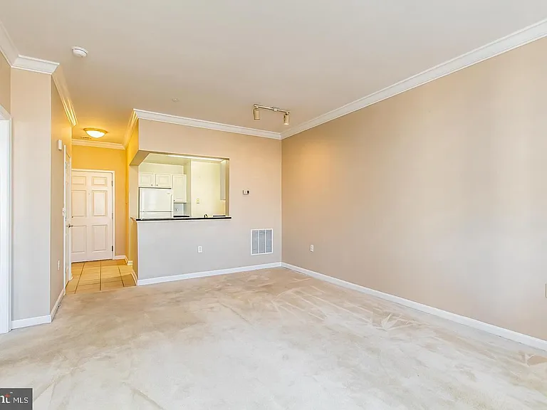 23 Pierside Dr #229 — Photo 12