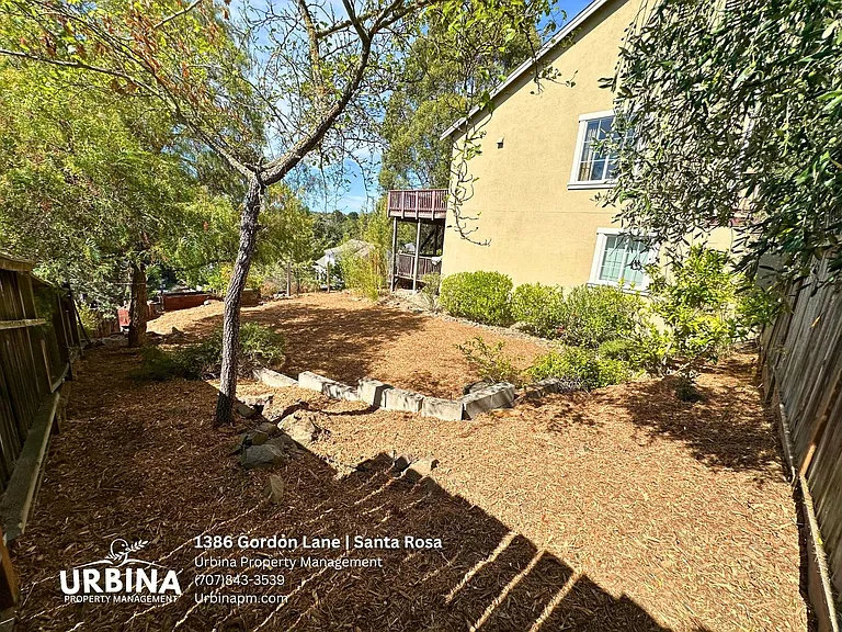1386 Gordon Ln — Photo 35
