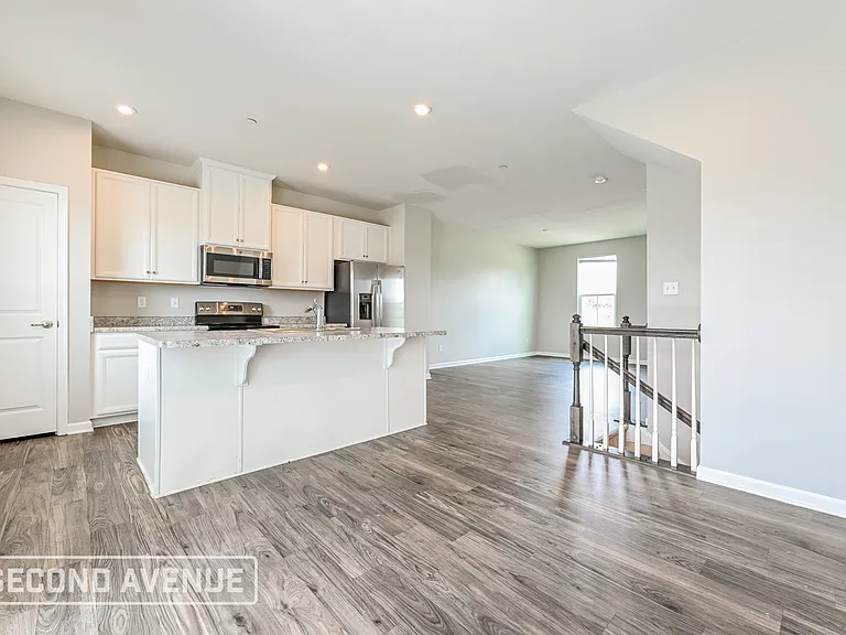 2028 Cade Dr — Photo 8