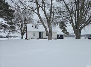 2106 Wayne Center Rd, Kendallville, IN 46755