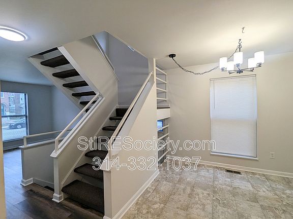 2nd image of 2725 Allen Ave