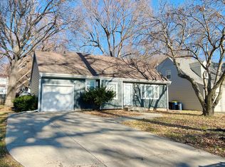 4914 W 58th St, Roeland Park, KS 66205