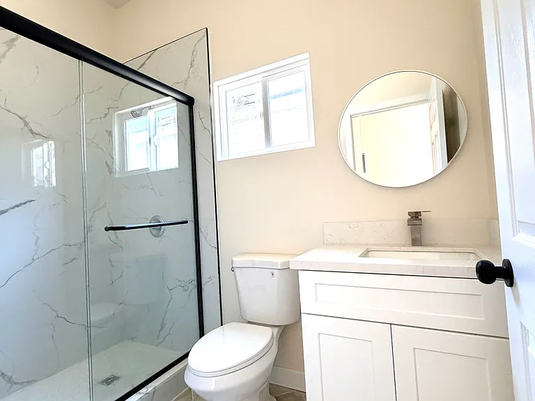 9682 Halekulani Dr — Photo 2