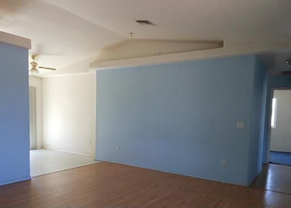 4th image of 1685 Arriba Dr