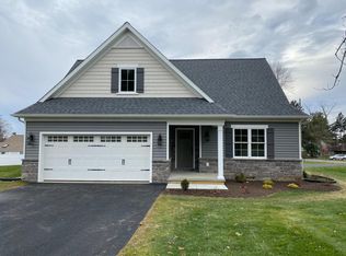 300 Redwood Dr, Lancaster, PA 17603