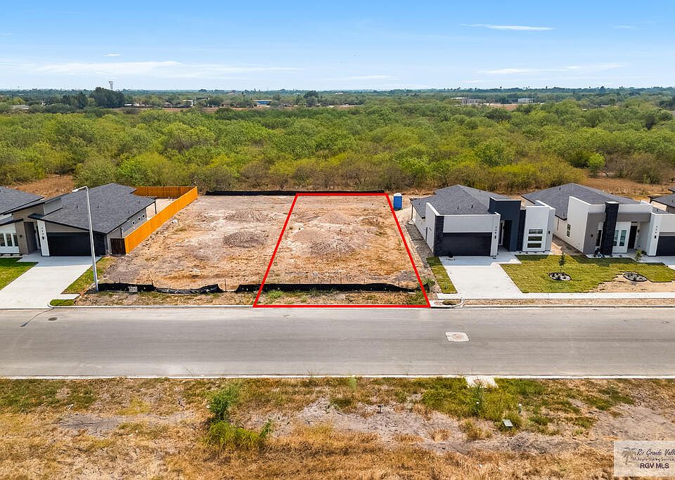 1st image of 332 Liberty Cir