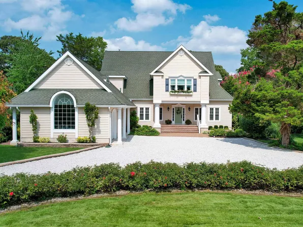 8 Otter Ln, Egg Harbor Township, NJ 08234