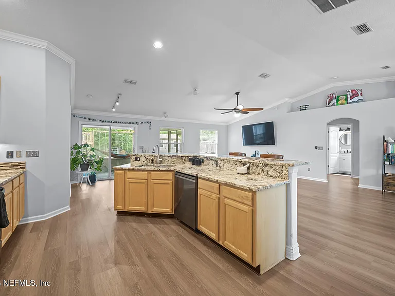 8575 Crooked Tree Dr — Photo 17