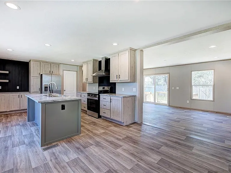 81 Popham Rd — Photo 23