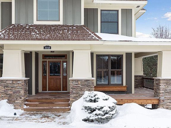 3rd image of 3048 Arden Pl