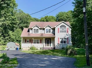 5191 Spring Dr, Swiftwater, PA 18370