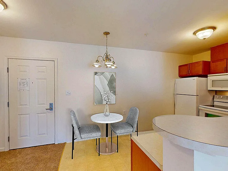 2730 N Forest Rd — Photo 17
