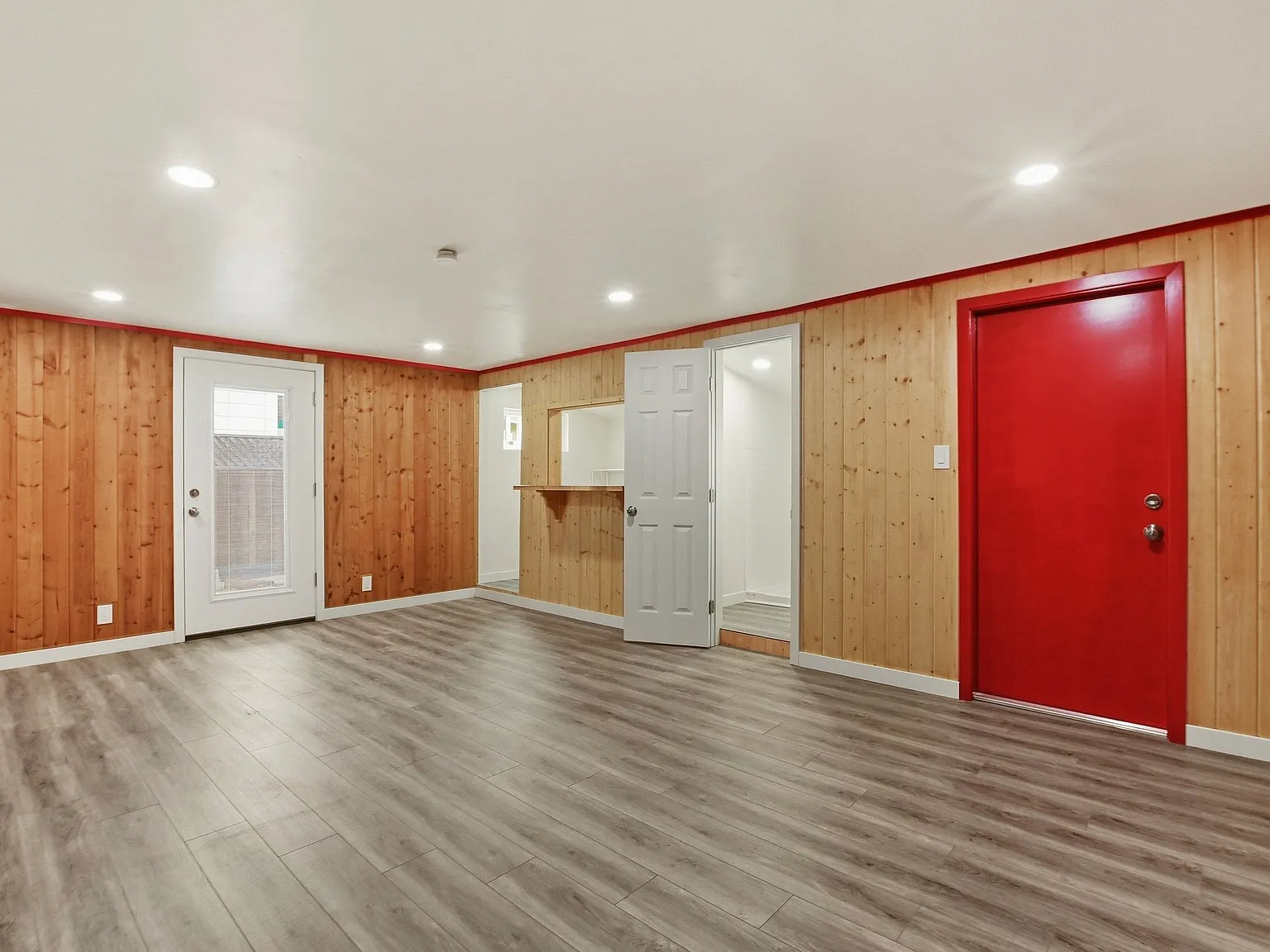 Studio, 400 sqft, $1,895 — Photo 3