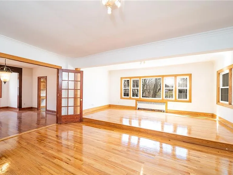 Darwood Pl — Photo 3
