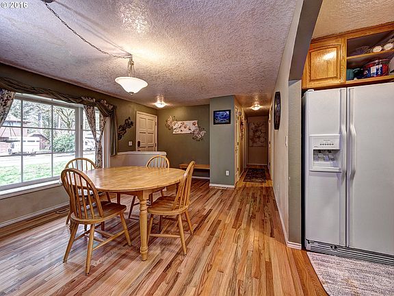 3rd image of 18710 Madrona Dr