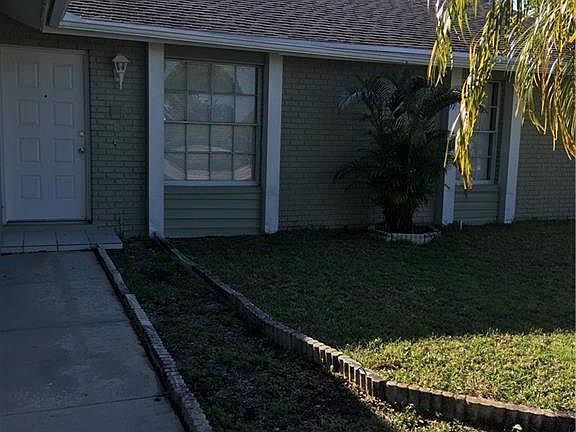 3rd image of 1610 Country Club Blvd