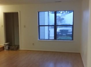 1055 Coastaway Dr, Virginia Beach, VA 23451