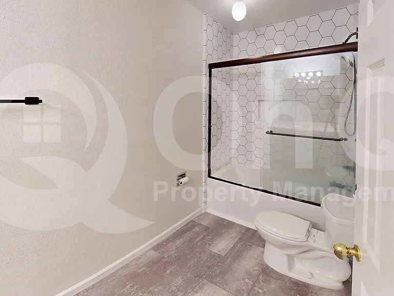 923 Granview Dr — Photo 20