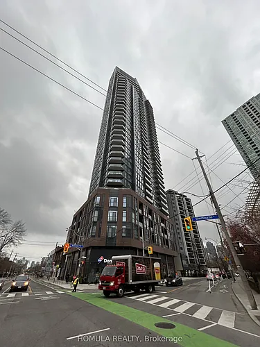 159 Wellesley St E #303 Photo 1