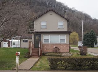 601 S Front St, Lansing, IA 52151