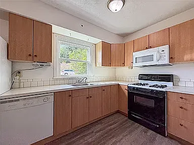 125 Washington St — Photo 3