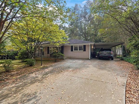 2nd image of 589 Creek View Dr