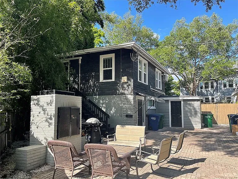 2517 W Palm Dr #4 — Photo 3