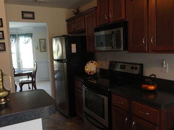 3rd image of 108 Clearwater Dr