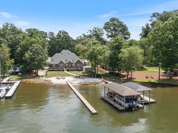87 Summerset Point Dr, Cross Hill, SC 29332
