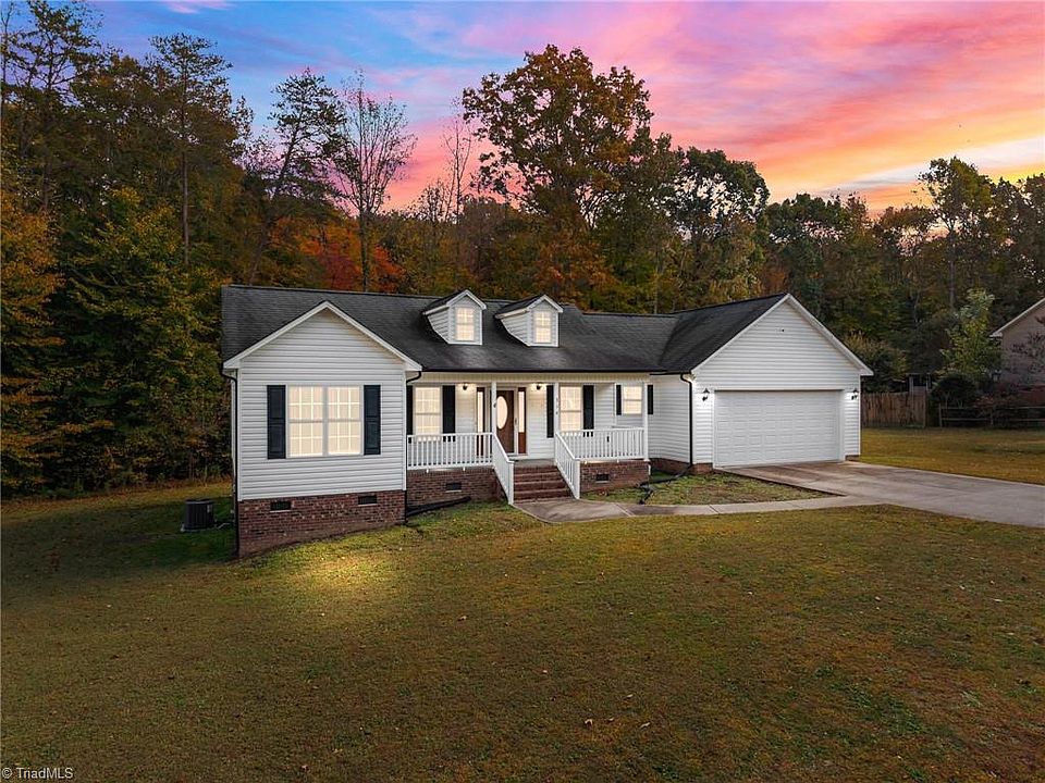 1st image of 316 Hutchins Way
