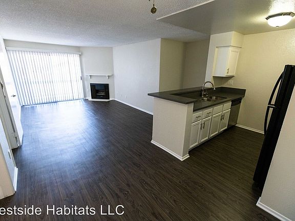 4th image of 14230 Victory Blvd APT 208