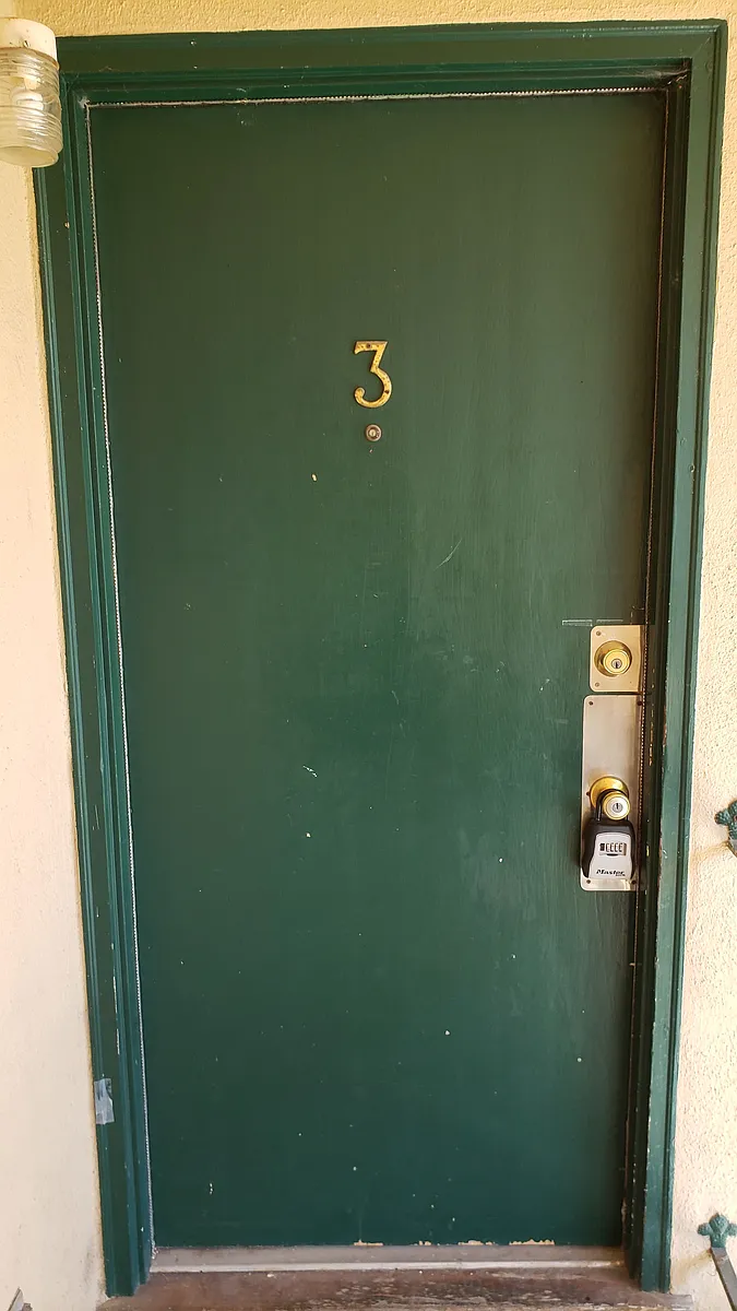 Building Photo - 230 San Antonio Ave #3