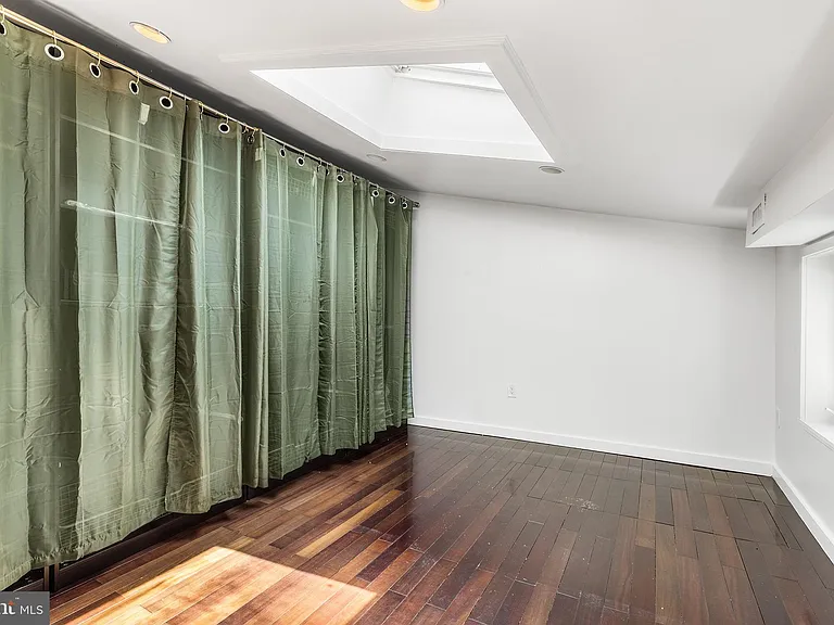 9 Bristow Pl — Photo 21