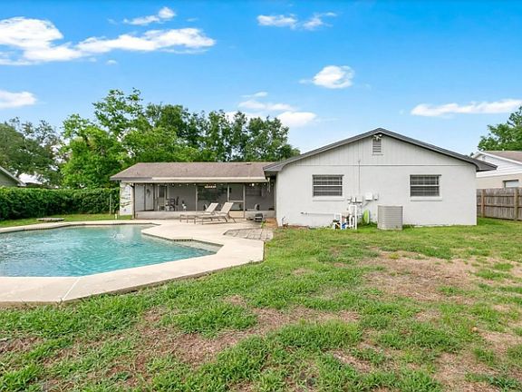 4th image of 8644 Sandberry Blvd
